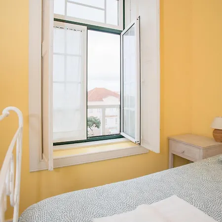 . Yellow Pavilion Torreira