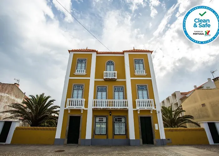 . Yellow Pavilion Tatil Evi