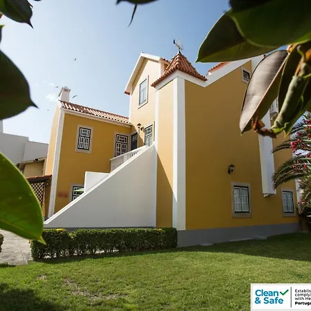 . Yellow Pavilion * 토레이라