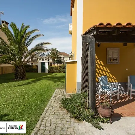 Ferienhaus . Yellow Pavilion Torreira