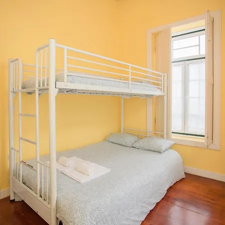 . Yellow Pavilion 펜션 *