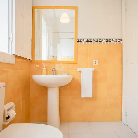 펜션 . Yellow Pavilion 토레이라